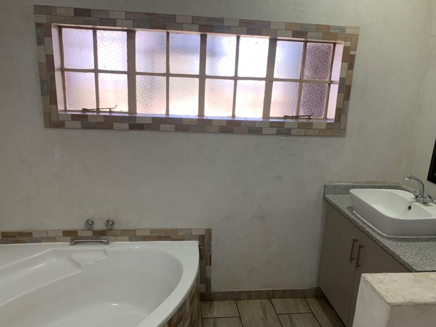 4 Bedroom Property for Sale in Boschkop A H Gauteng