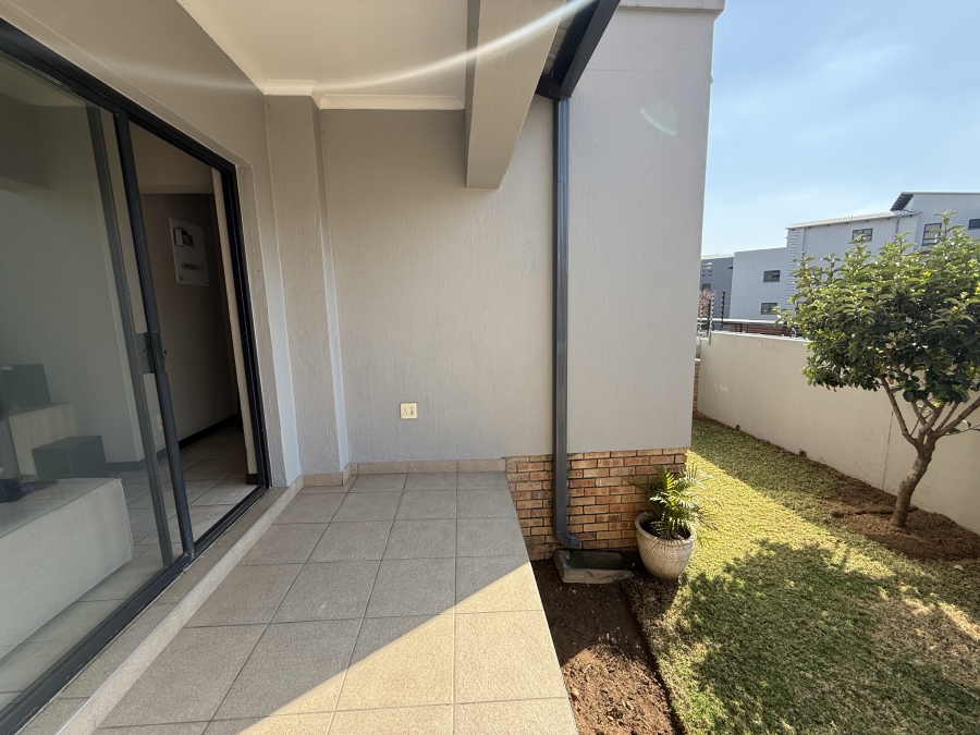 To Let 3 Bedroom Property for Rent in Barbeque Downs Gauteng