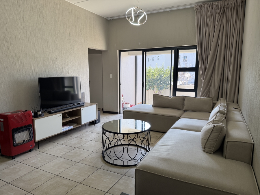 To Let 3 Bedroom Property for Rent in Barbeque Downs Gauteng