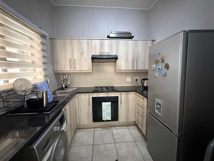 To Let 3 Bedroom Property for Rent in Barbeque Downs Gauteng