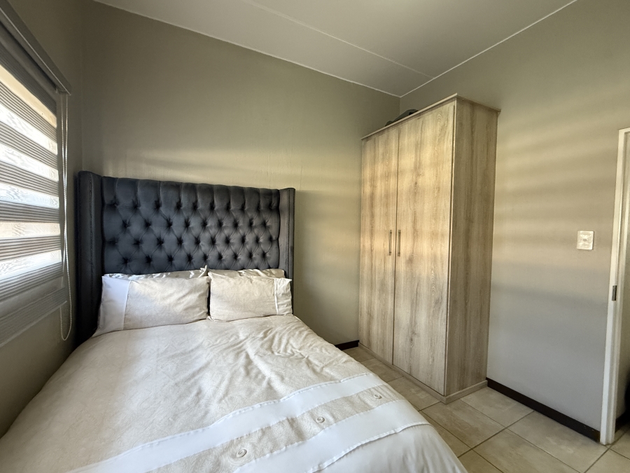 To Let 3 Bedroom Property for Rent in Barbeque Downs Gauteng