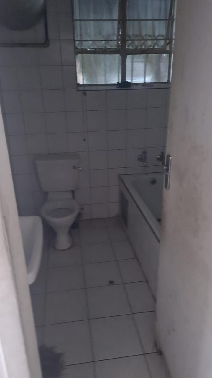 2 Bedroom Property for Sale in Laudium Gauteng