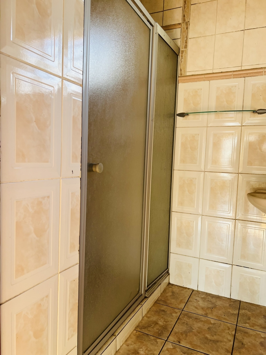 6 Bedroom Property for Sale in Kensington Gauteng