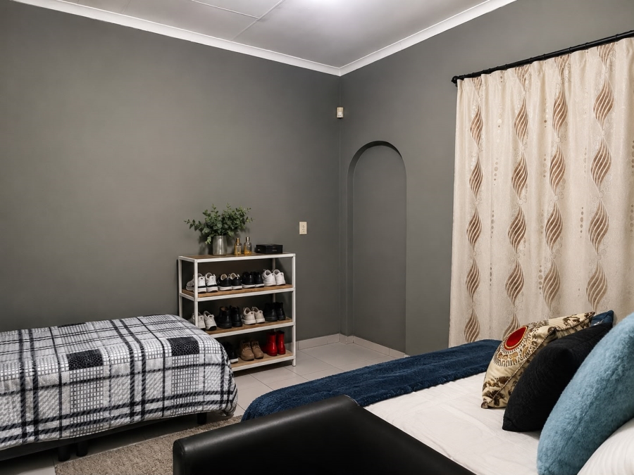 6 Bedroom Property for Sale in Kensington Gauteng