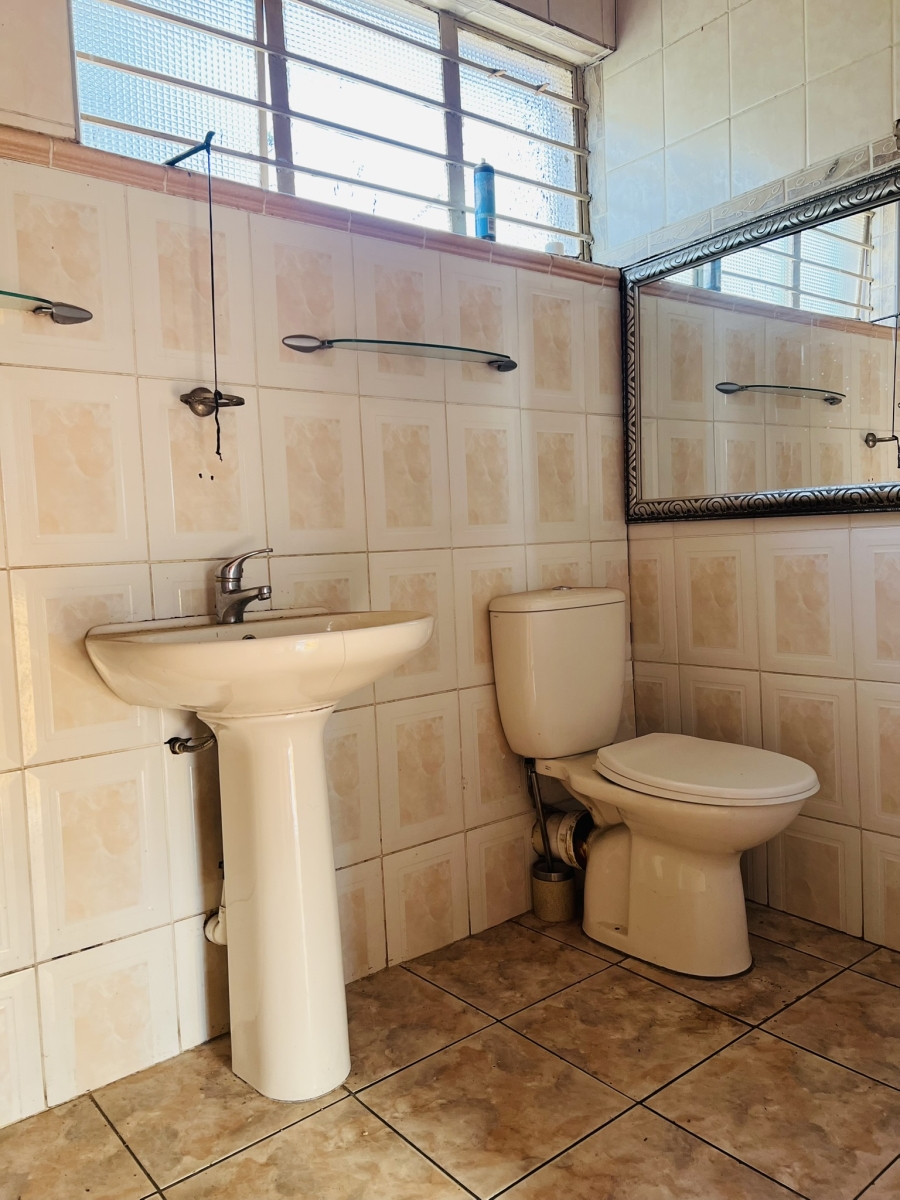 6 Bedroom Property for Sale in Kensington Gauteng
