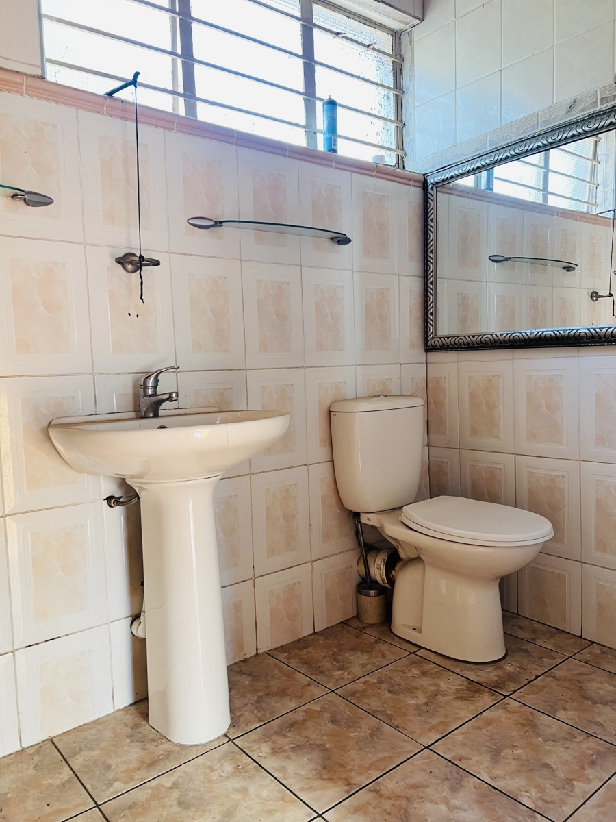 6 Bedroom Property for Sale in Kensington Gauteng