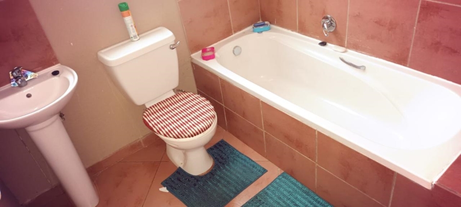 3 Bedroom Property for Sale in Elandspoort Gauteng