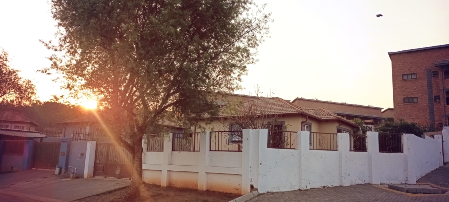 3 Bedroom Property for Sale in Elandspoort Gauteng