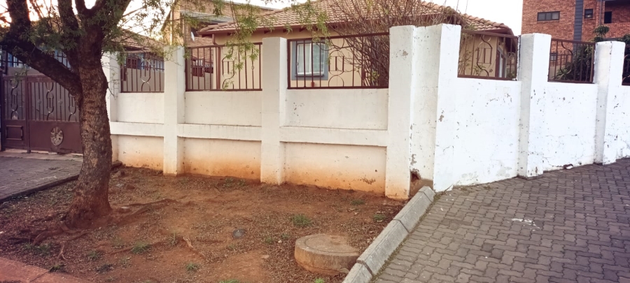 3 Bedroom Property for Sale in Elandspoort Gauteng
