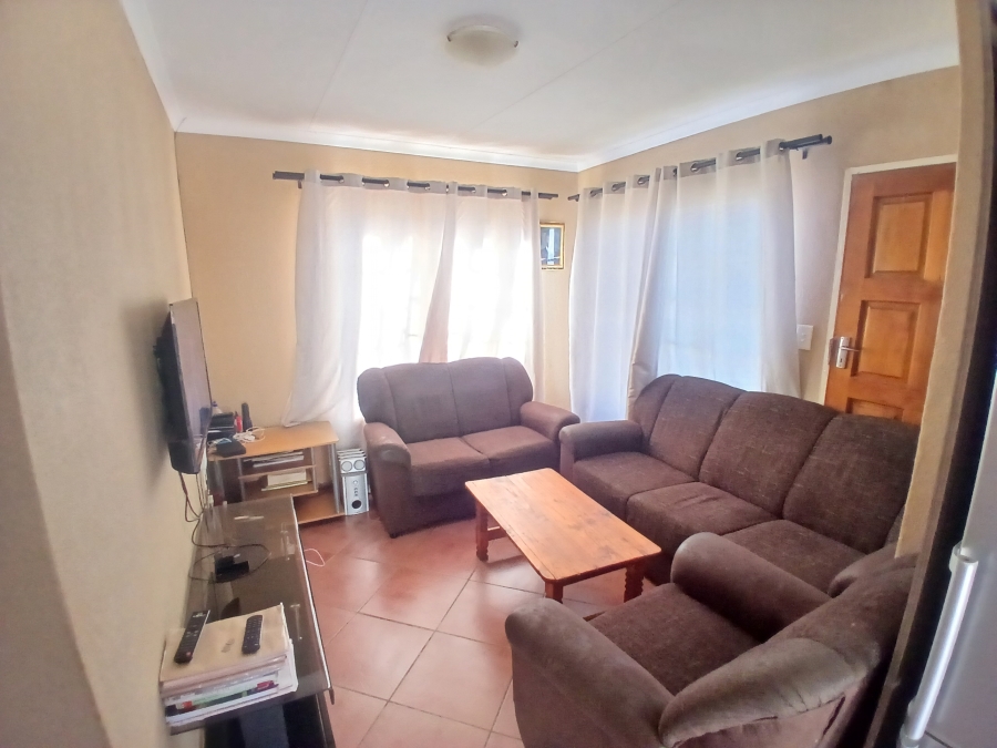 3 Bedroom Property for Sale in Elandspoort Gauteng