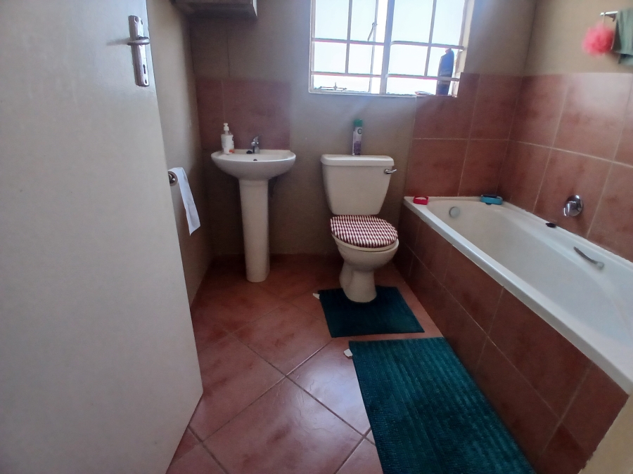 3 Bedroom Property for Sale in Elandspoort Gauteng