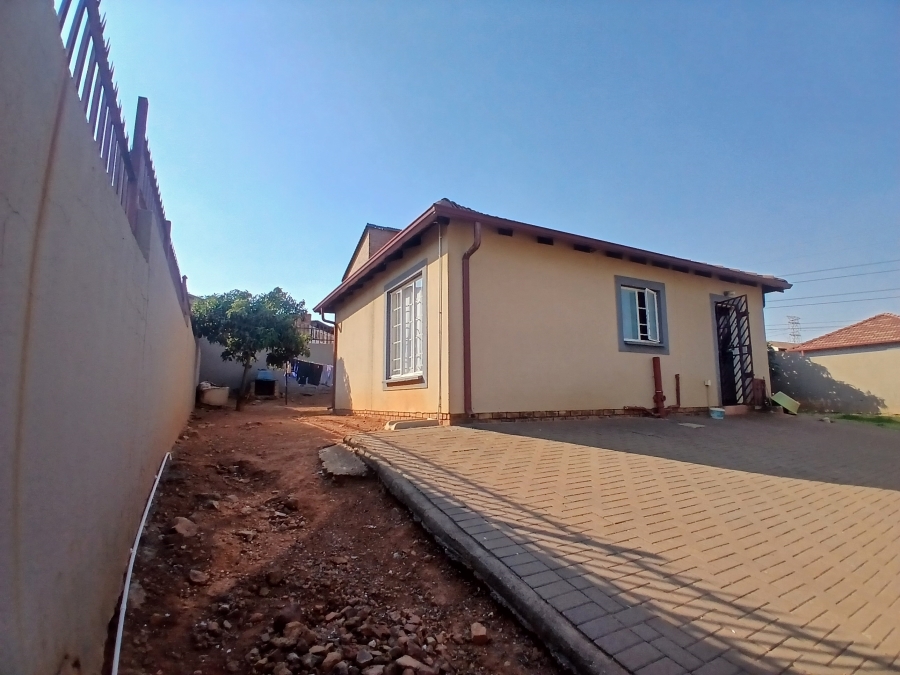 3 Bedroom Property for Sale in Elandspoort Gauteng