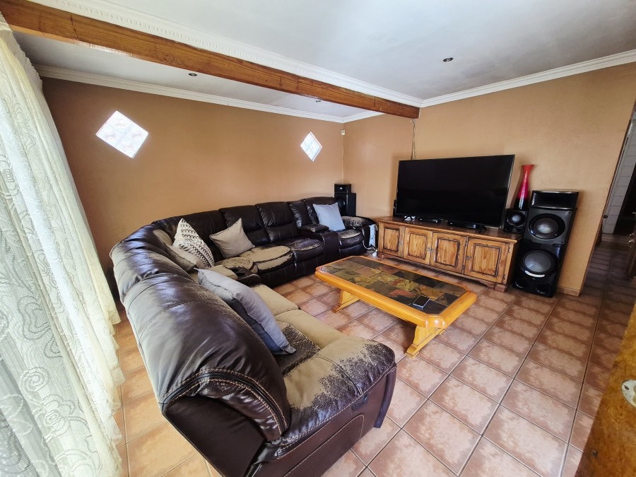 3 Bedroom Property for Sale in Etwatwa Gauteng
