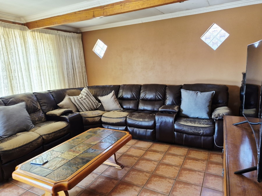 3 Bedroom Property for Sale in Etwatwa Gauteng