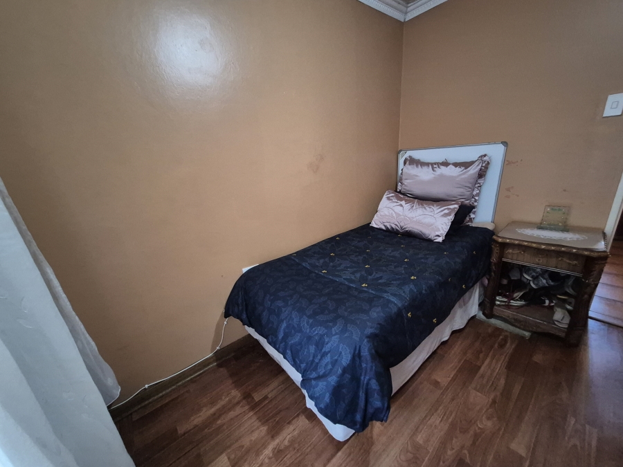 3 Bedroom Property for Sale in Etwatwa Gauteng