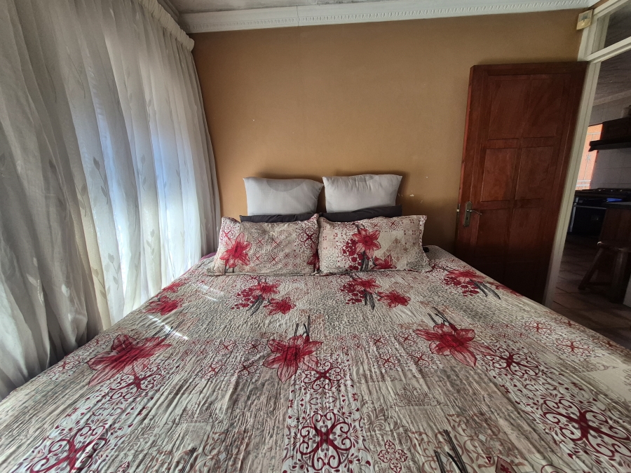 3 Bedroom Property for Sale in Etwatwa Gauteng