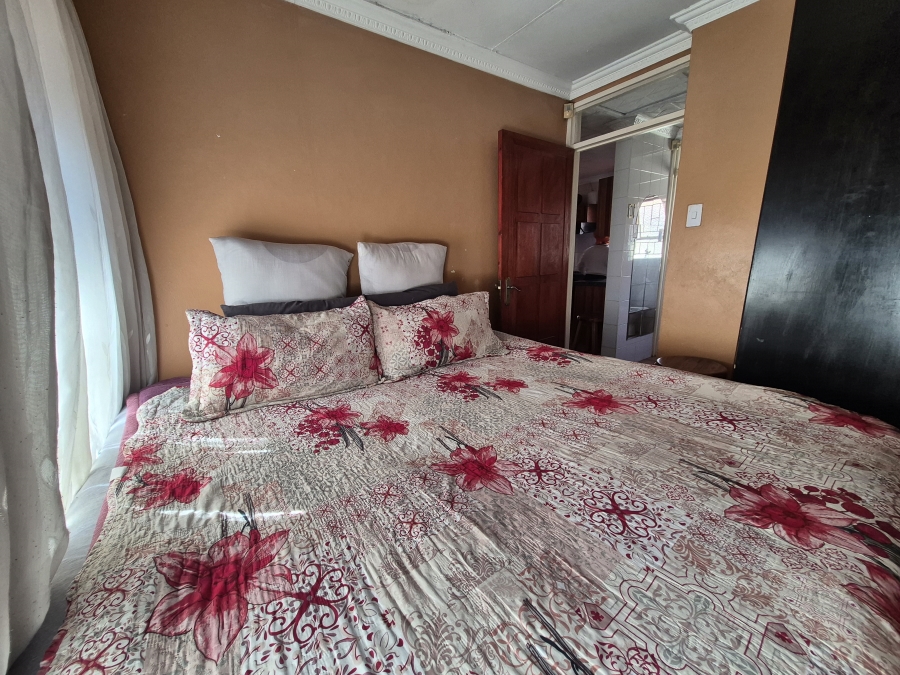 3 Bedroom Property for Sale in Etwatwa Gauteng