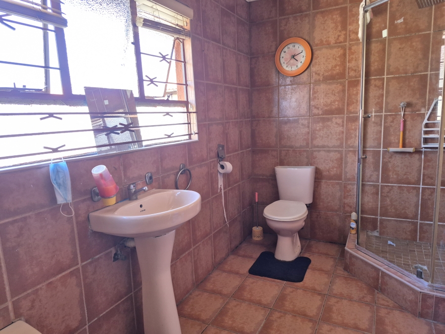 3 Bedroom Property for Sale in Etwatwa Gauteng