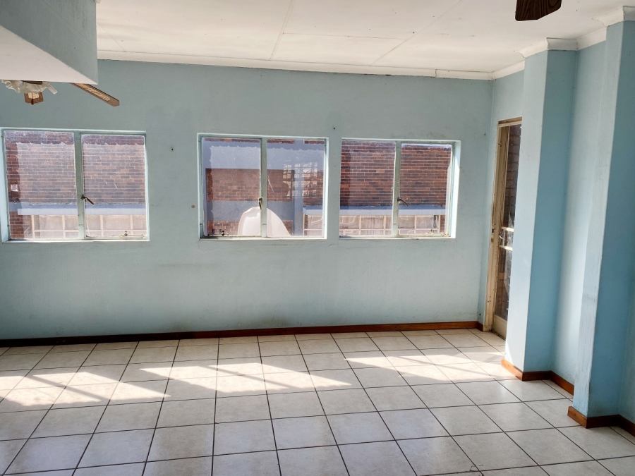 2 Bedroom Property for Sale in Sunnyside Gauteng