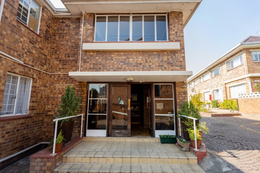 3 Bedroom Property for Sale in Waverley Gauteng