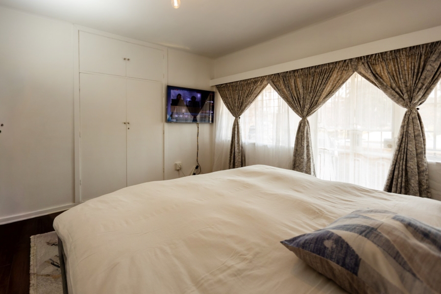 3 Bedroom Property for Sale in Waverley Gauteng