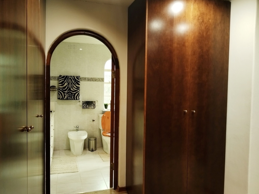 4 Bedroom Property for Sale in Observatory Gauteng
