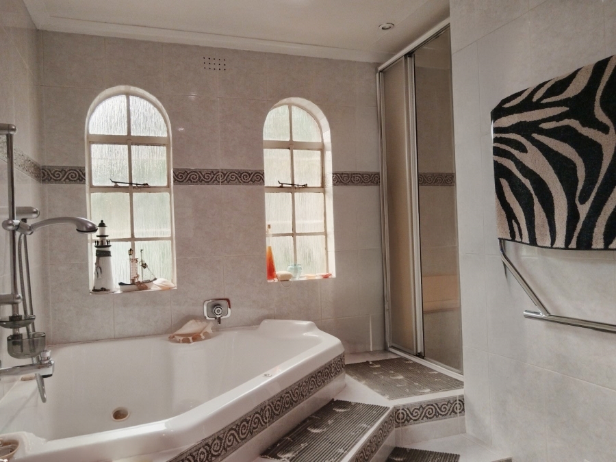 4 Bedroom Property for Sale in Observatory Gauteng