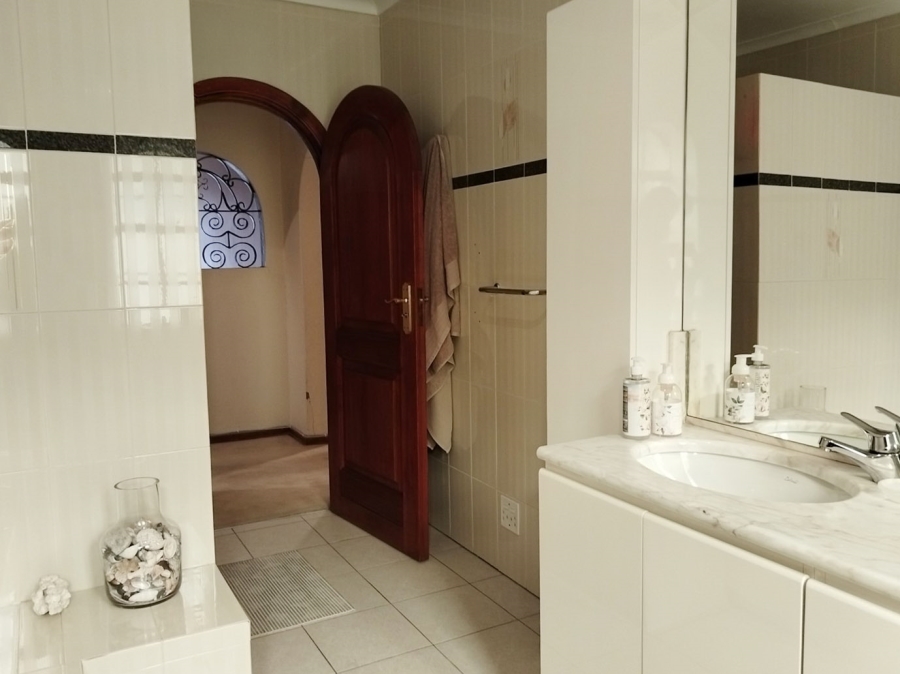 4 Bedroom Property for Sale in Observatory Gauteng