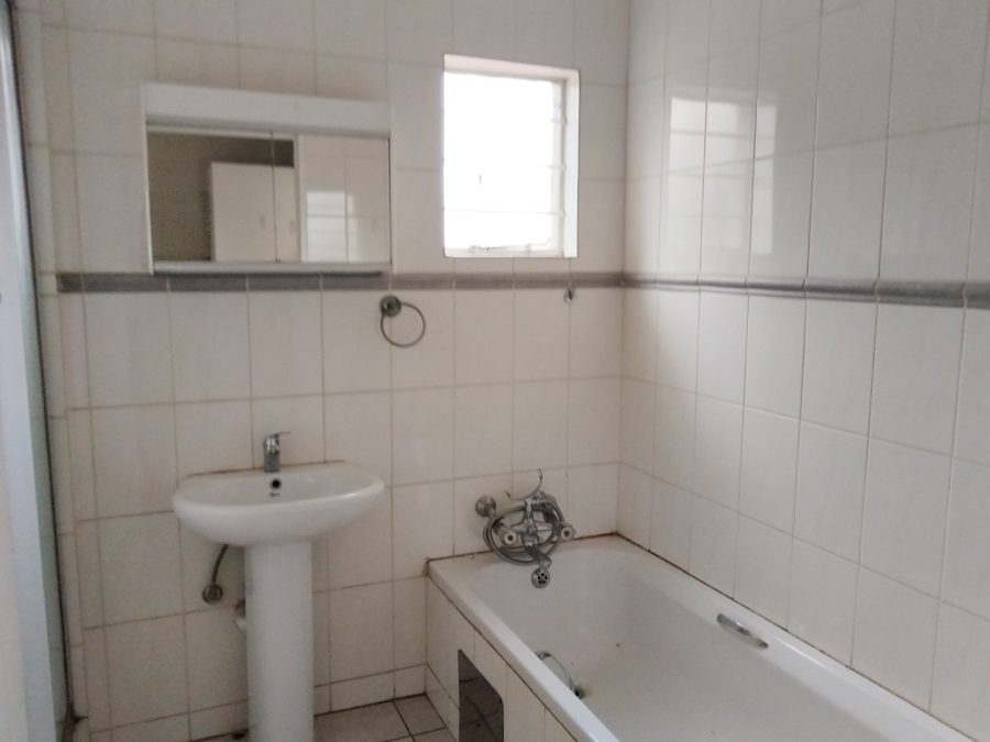 4 Bedroom Property for Sale in Observatory Gauteng