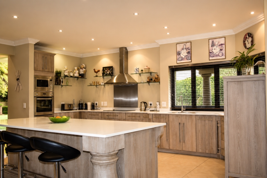 5 Bedroom Property for Sale in Blue Valley Golf Estate Gauteng