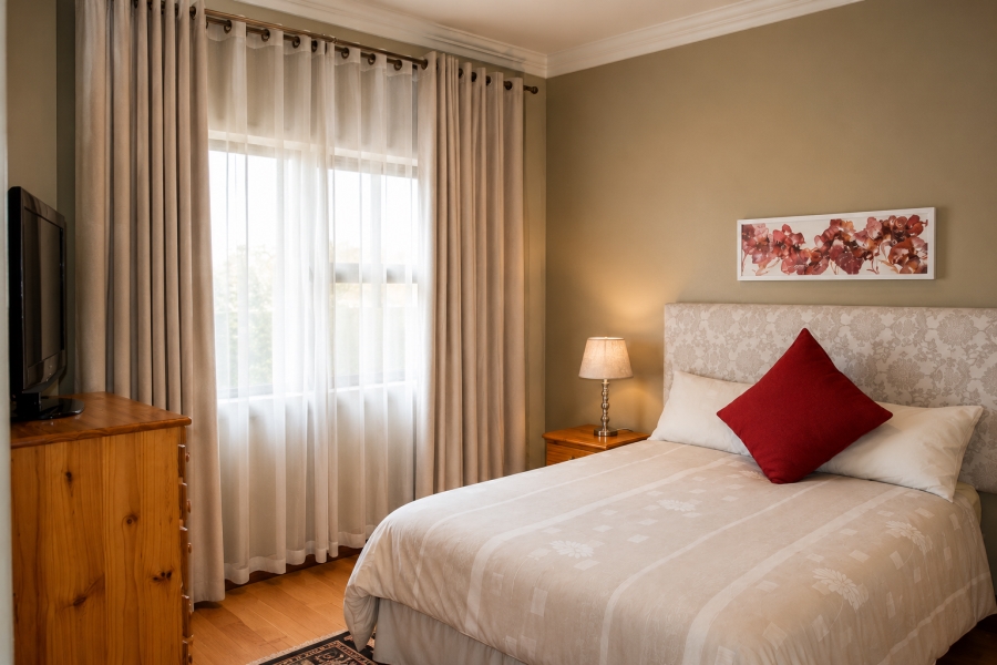 5 Bedroom Property for Sale in Blue Valley Golf Estate Gauteng