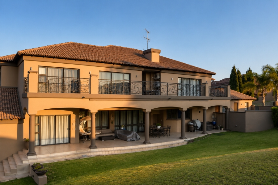 5 Bedroom Property for Sale in Blue Valley Golf Estate Gauteng