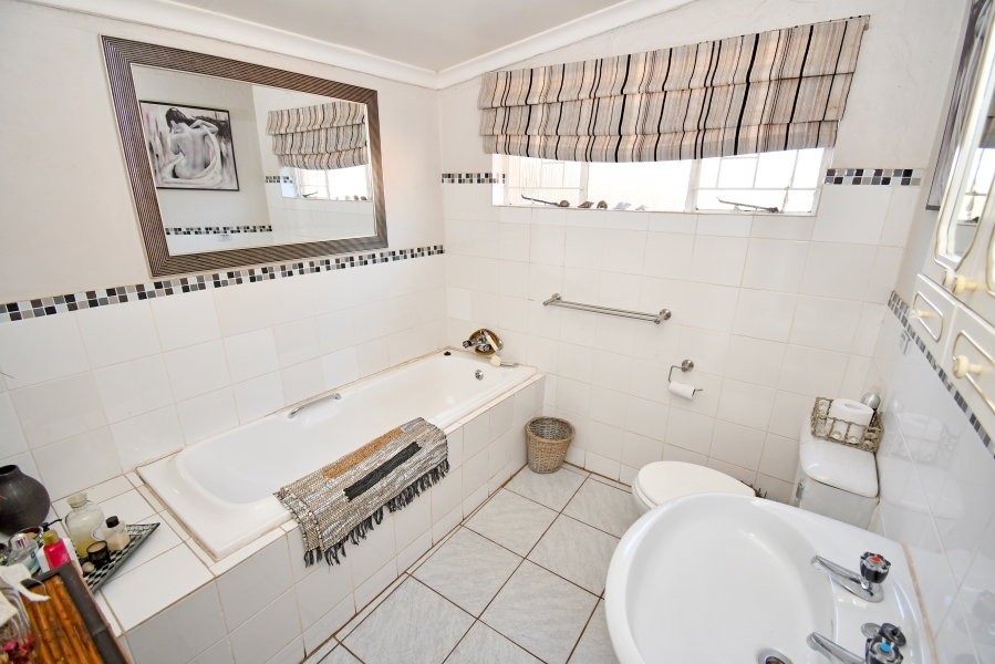 3 Bedroom Property for Sale in Gerardsville Gauteng