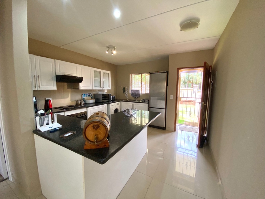 3 Bedroom Property for Sale in Halfway Gardens Gauteng