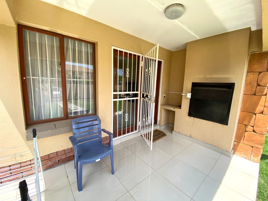 3 Bedroom Property for Sale in Halfway Gardens Gauteng