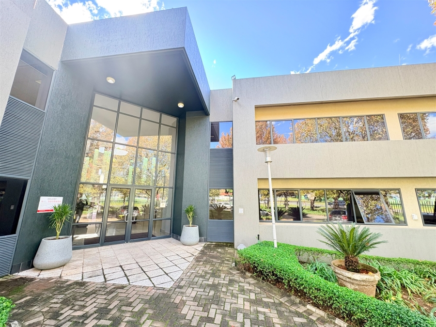 To Let Commercial Property for Rent in Bedfordview Gauteng
