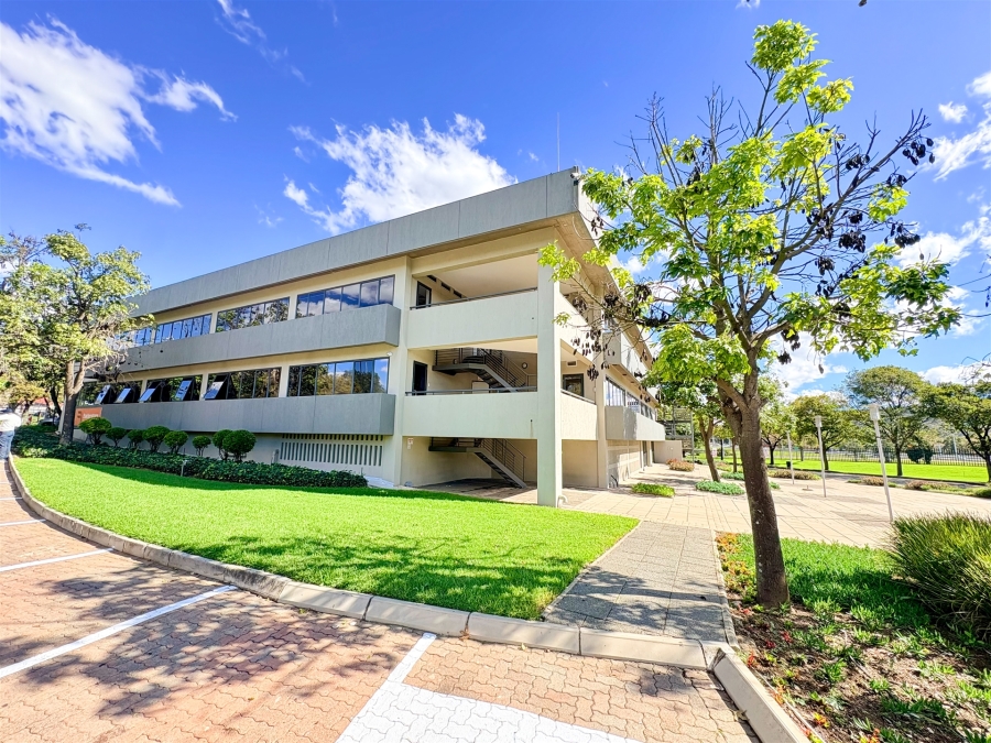 To Let Commercial Property for Rent in Bedfordview Gauteng