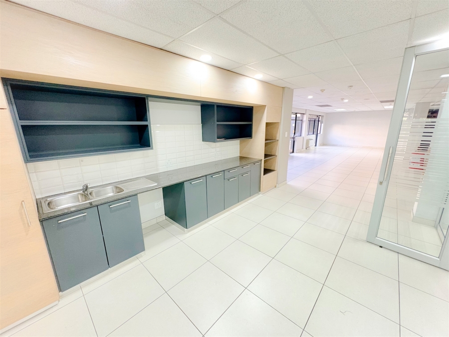 To Let Commercial Property for Rent in Bedfordview Gauteng