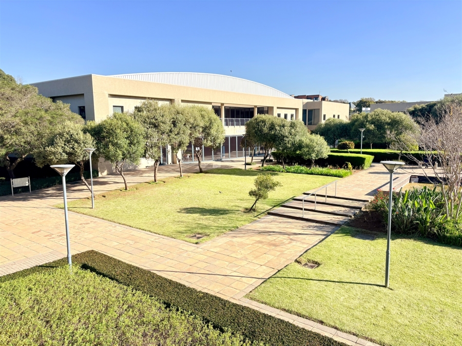 To Let Commercial Property for Rent in Bedfordview Gauteng