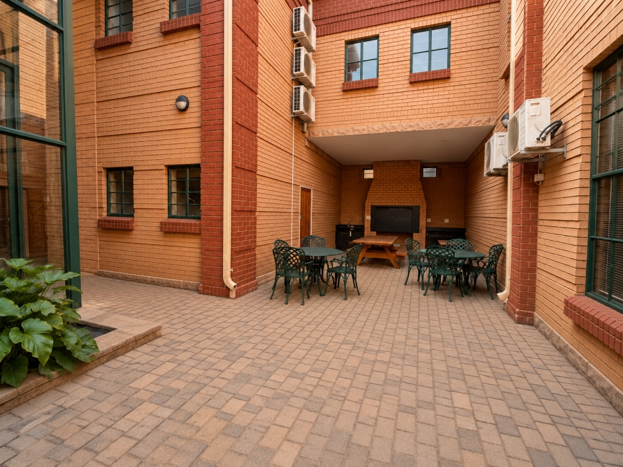 To Let Commercial Property for Rent in Route 21 Business Park Gauteng