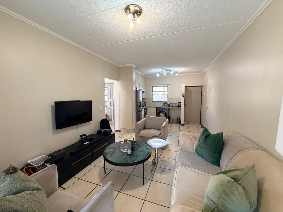 To Let 1 Bedroom Property for Rent in Lonehill Gauteng