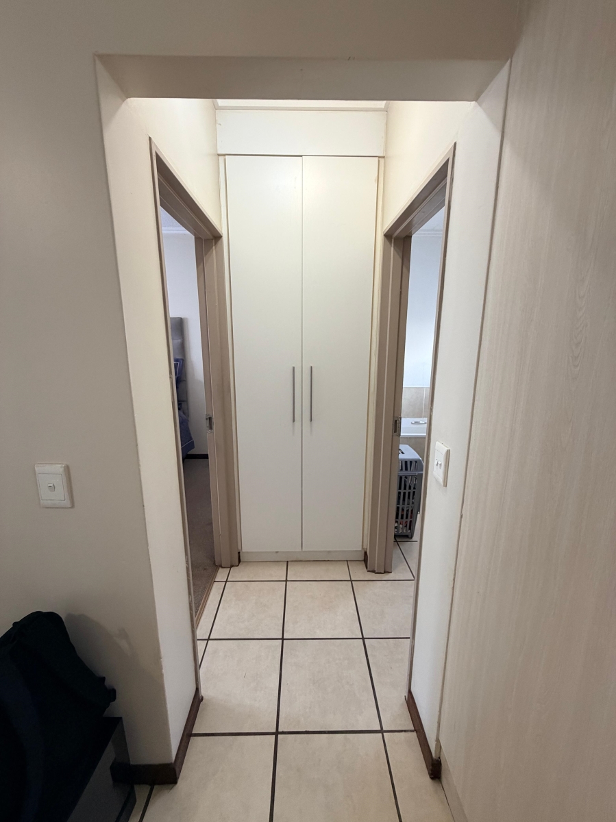 To Let 1 Bedroom Property for Rent in Lonehill Gauteng