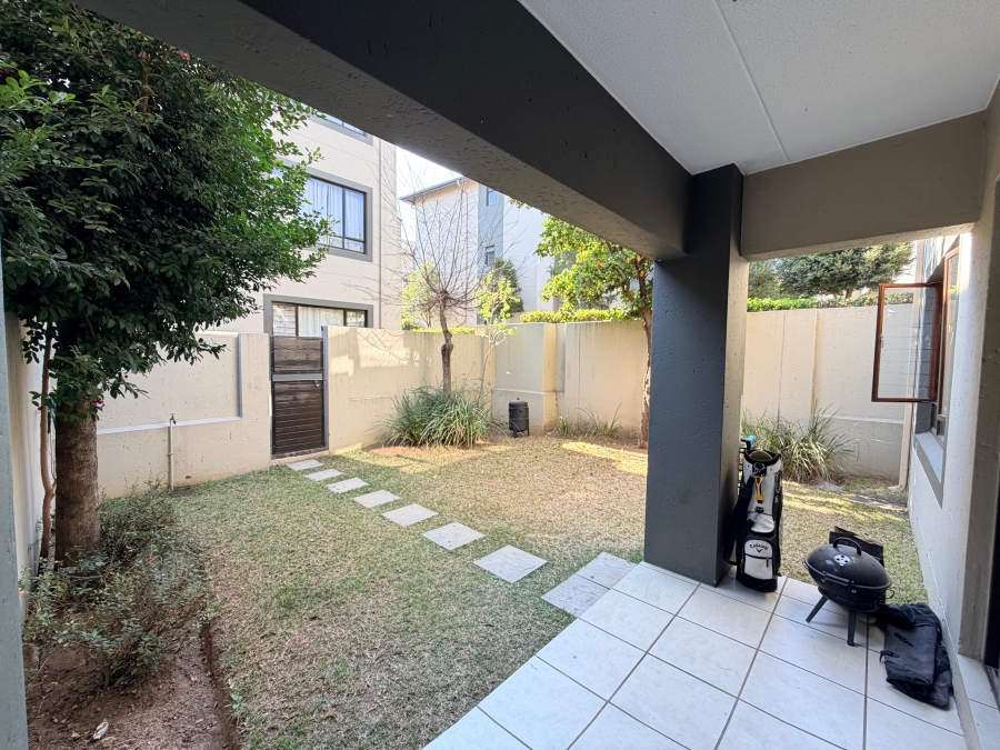 To Let 1 Bedroom Property for Rent in Lonehill Gauteng