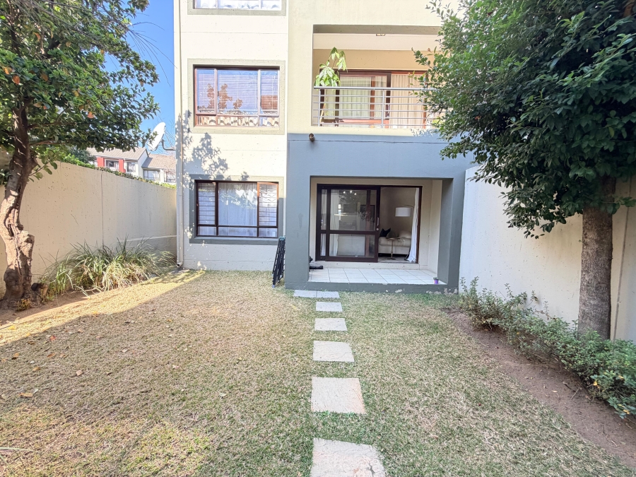 To Let 1 Bedroom Property for Rent in Lonehill Gauteng