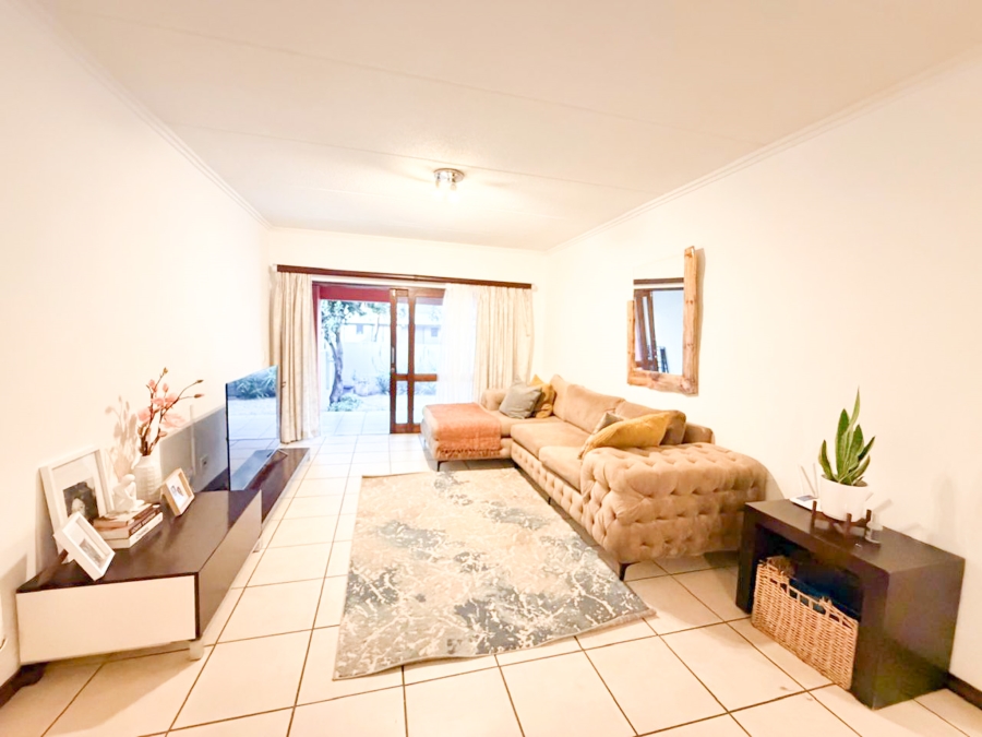 2 Bedroom Property for Sale in Lonehill Gauteng