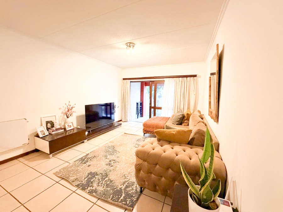 2 Bedroom Property for Sale in Lonehill Gauteng