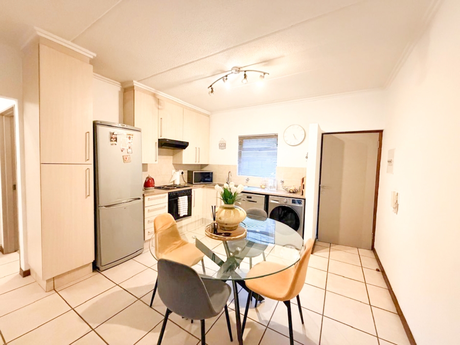 2 Bedroom Property for Sale in Lonehill Gauteng