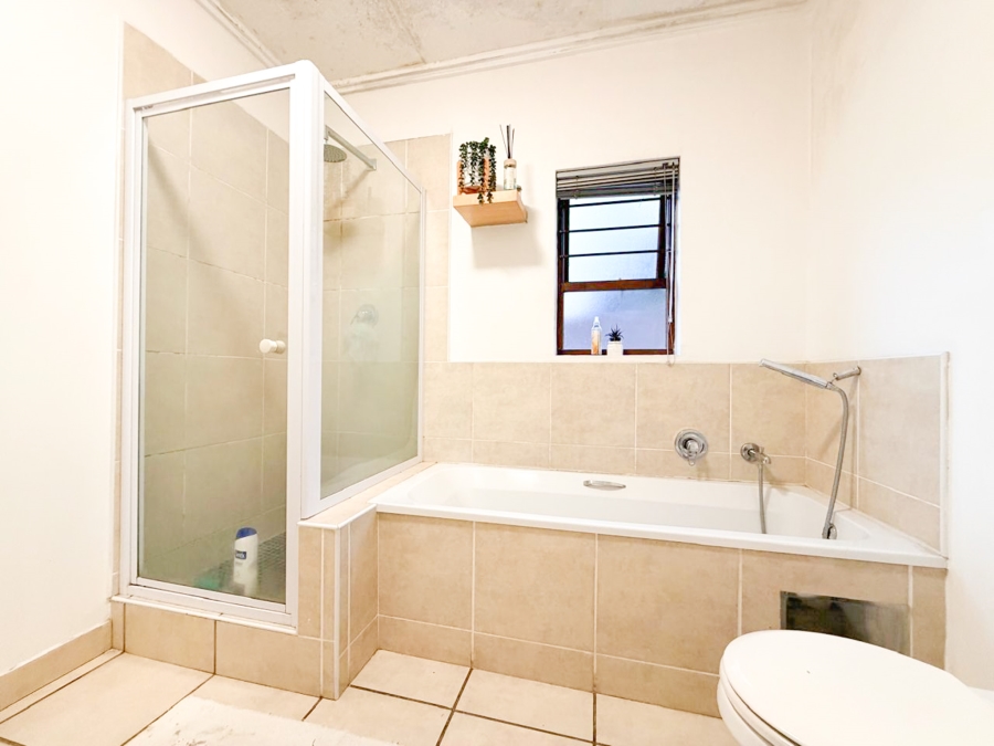 2 Bedroom Property for Sale in Lonehill Gauteng