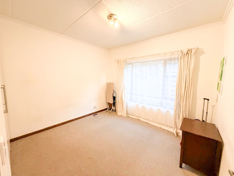 2 Bedroom Property for Sale in Lonehill Gauteng