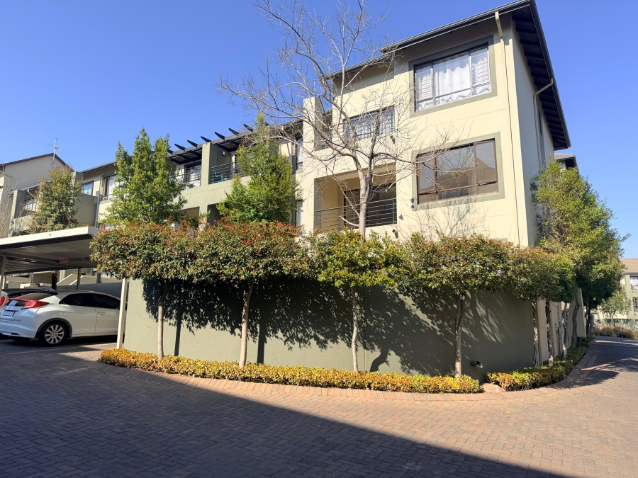 2 Bedroom Property for Sale in Lonehill Gauteng